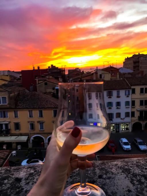 Apartment With Terrace In Chioggia'S Main Square Экстерьер фото