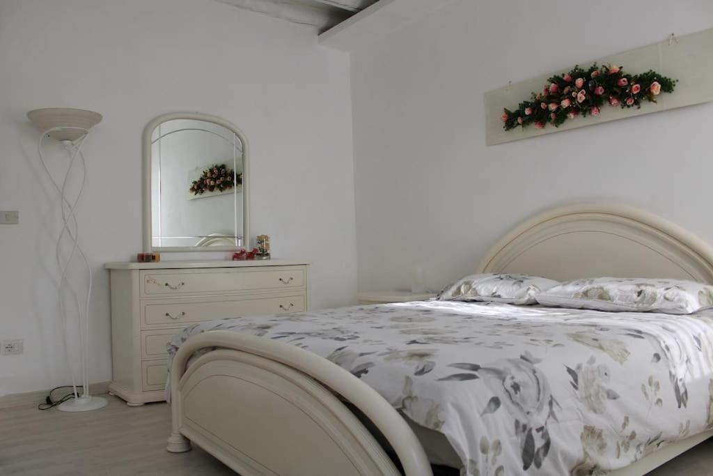 Apartment With Terrace In Chioggia'S Main Square Экстерьер фото